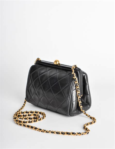 boné chanel original|chanel crossbody bag history.